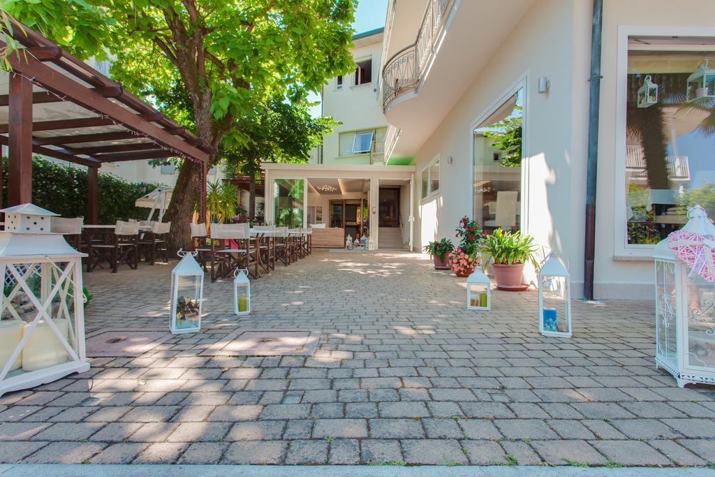 B&B Airone Cervia - Camere E Appartamenti Exterior foto