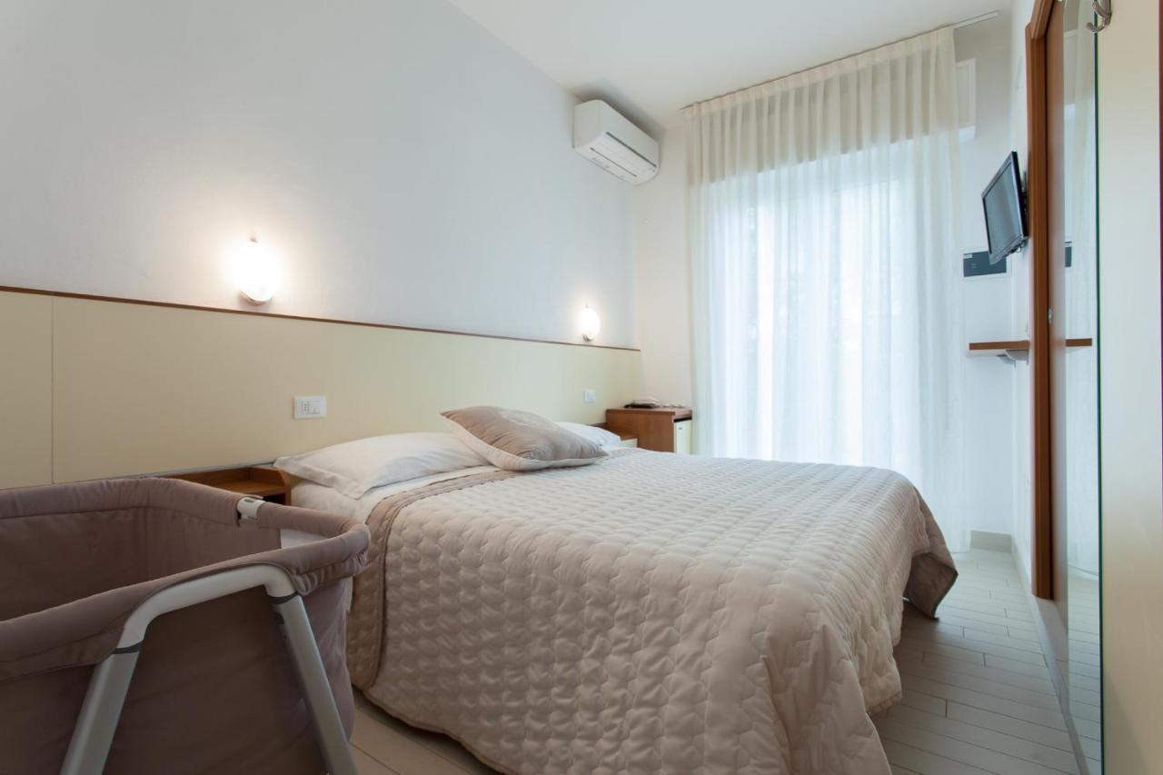B&B Airone Cervia - Camere E Appartamenti Exterior foto